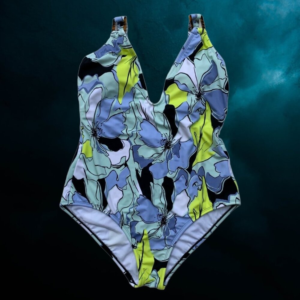 APT. 9 Womens Size XL Swimsuit One Piece Swimsuit Floral Tropical Print